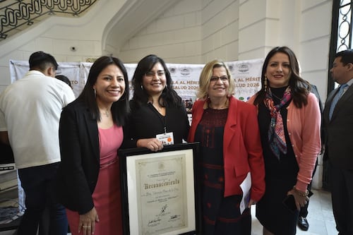 Entregan primera Medalla al Mérito a la Salud en CDMX: médicos y científicos reciben histórico reconocimiento