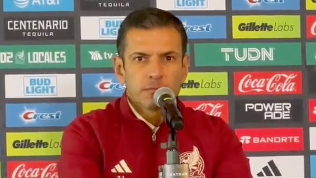 Jaime Lozano en conferencia de prensa previa al partido contra Australia.