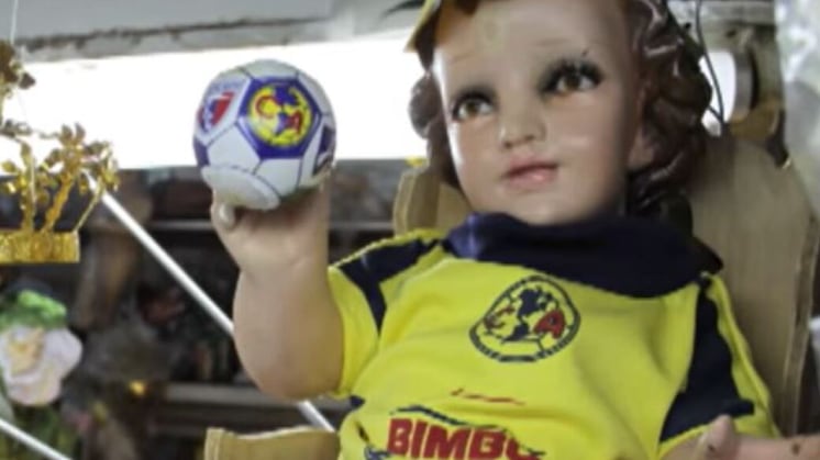 Niño Dios futbolista
