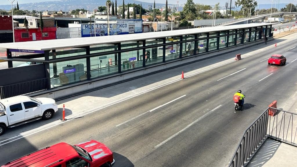 Durante los dos primeros días de servicio, el Peribús no tendrá costo para los usuarios.
