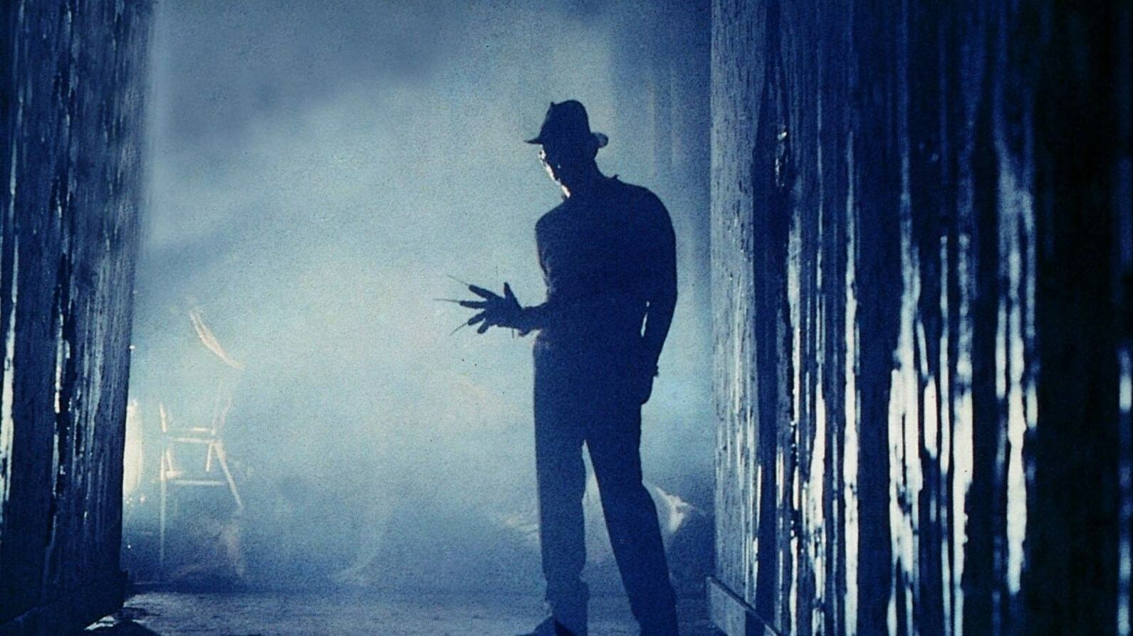 La película ‘A Nightmare On Elm Street’, fue el origen de la saga cinematográfica que llevó a un hombre a nuestras pesadillas el temible Freddy Krueger.
