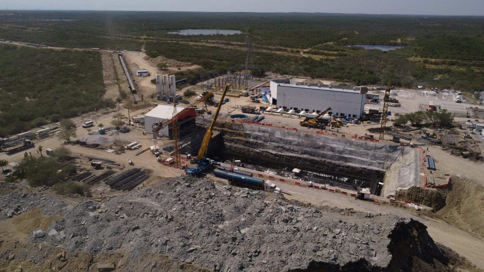 El sistema de bombeo estará conformado por cinco plantas, a una distancia de 20 a 25 kilómetros una de la otra.