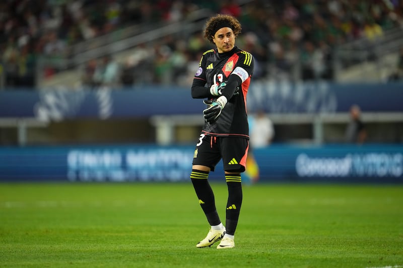 Memo Ochoa