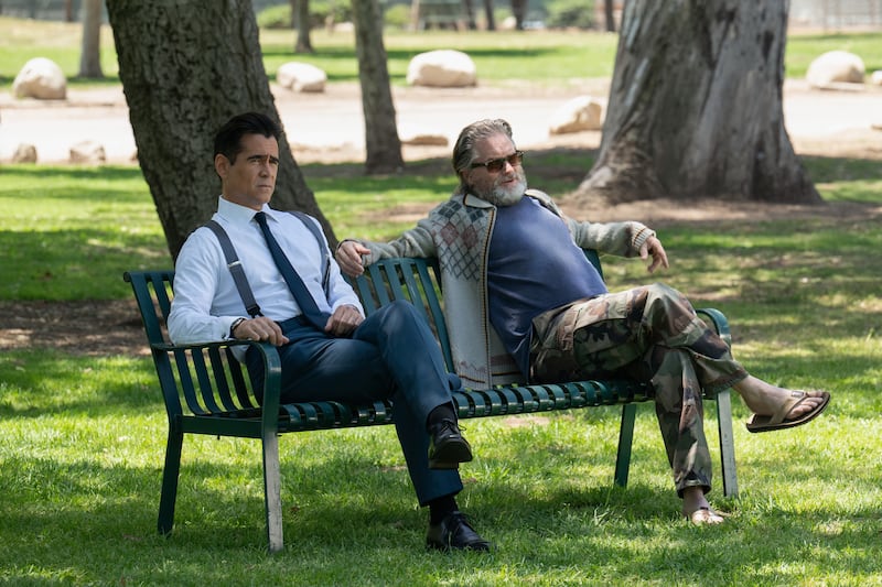 En la segunda temporada de Sugar, el detective melancólico y empático, John Sugar, interpretado por el actor Colin Farrell, se mueve por los márgenes de Los Ángeles sin perder la fe en la gente. Foto: cortesía.