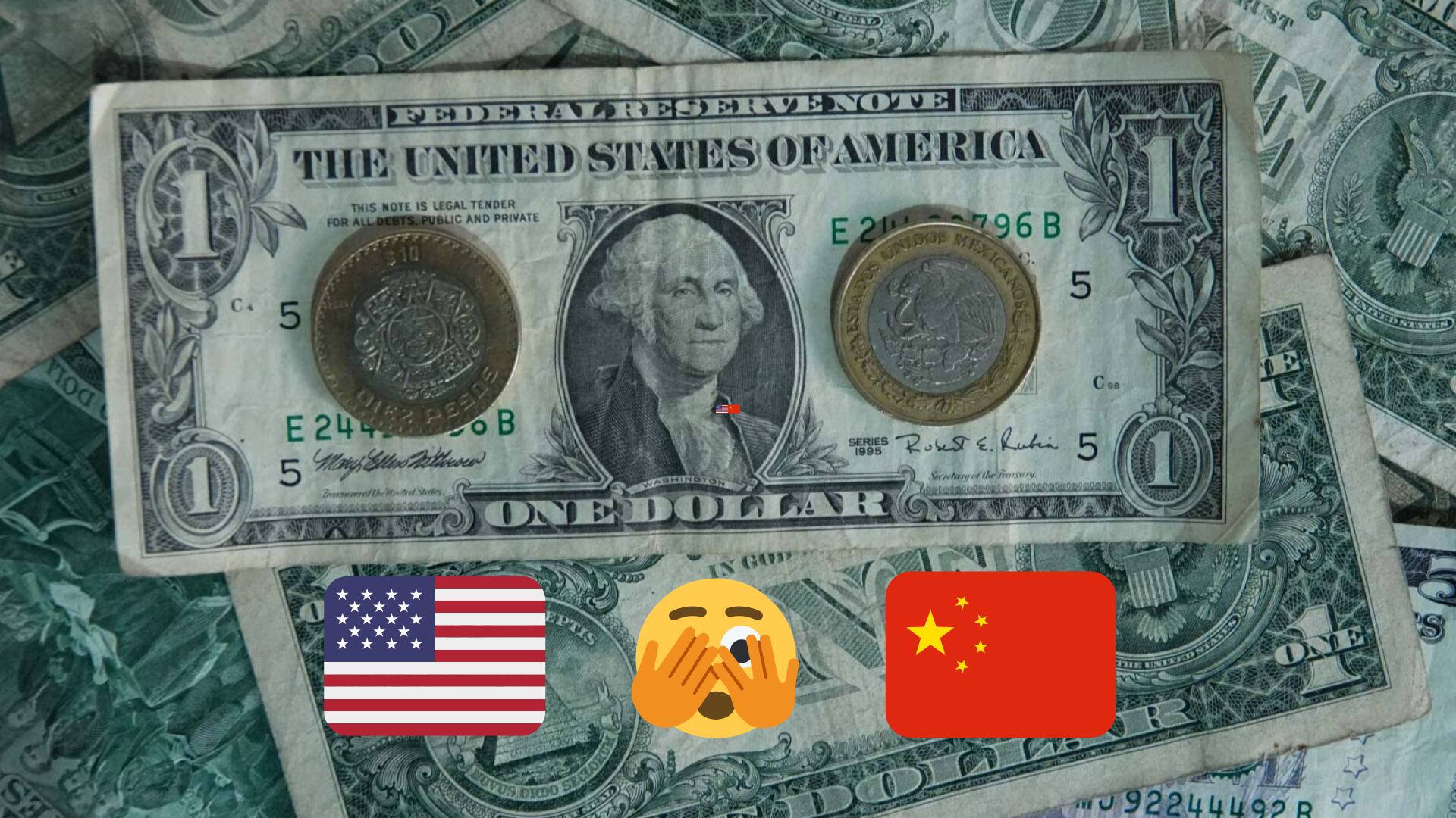 En los bancos y casas de cambio el billete verde se cotiza en un máximo de 22.02 pesos por unidad.