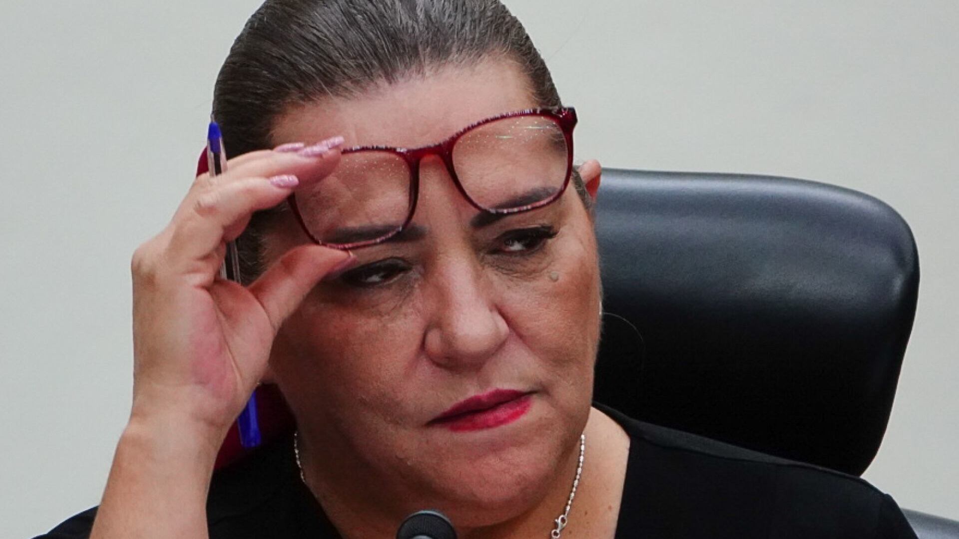 #PolíticaConfidencial Guadalupe Taddei enfrenta desbandada en el INE