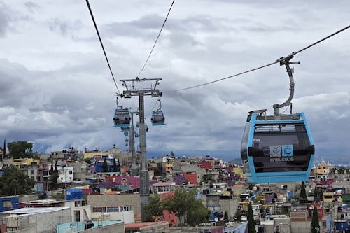 Gobierno operará primeras cuatro líneas del Cablebús de Puebla; dejarán abierta la opción de concesión