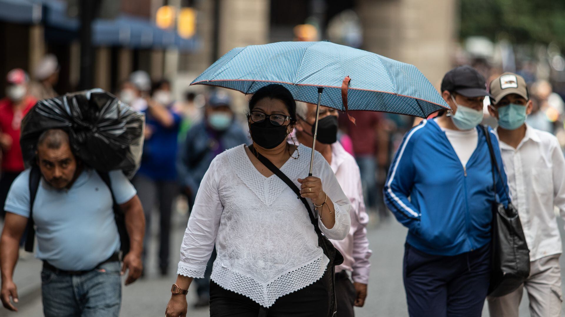 Las subvariantes podrían provocar una nueva ola de contagios.