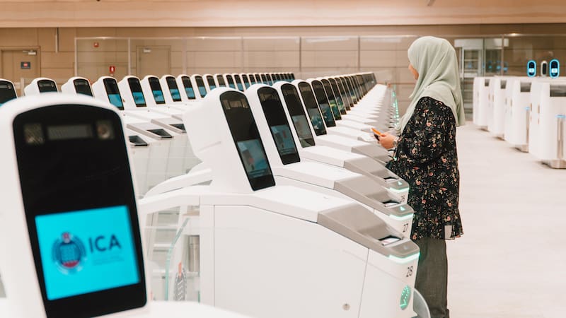 En 2024, pasajeros podrían viajar sin pasaporte al Aeropuerto de Singapur
