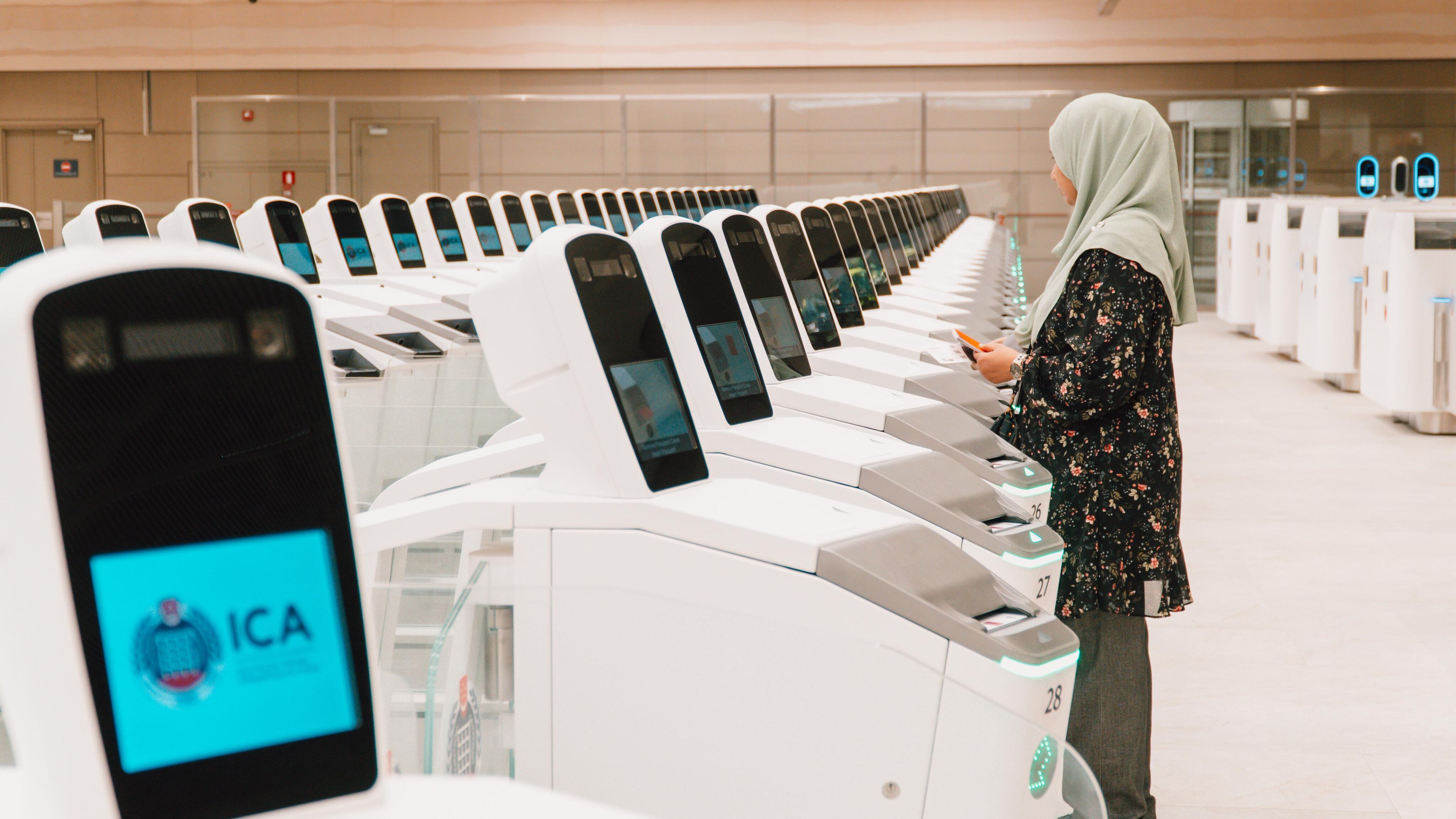 En 2024, pasajeros podrían viajar sin pasaporte al Aeropuerto de Singapur