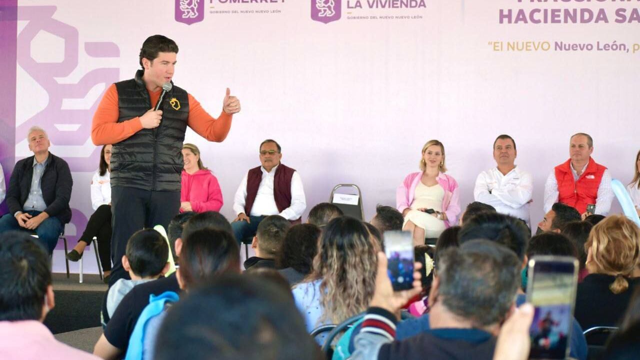 García informó que Agua y Drenaje compró 3 mil 100 válvulas para poder modular la presión y remodelar.