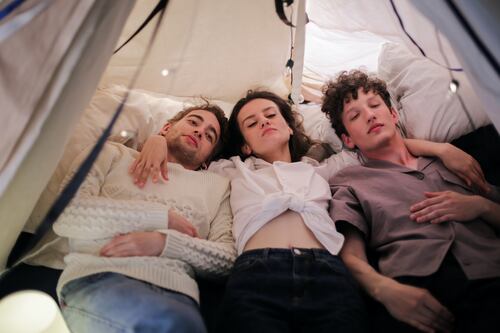 ¡Adiós al amor libre! SCJN le cierra la puerta a las relaciones poliamorosas