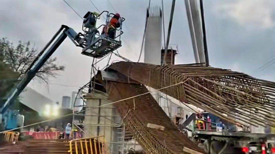 La circulación de Monterrey a Guadalupe estuvo detenida.