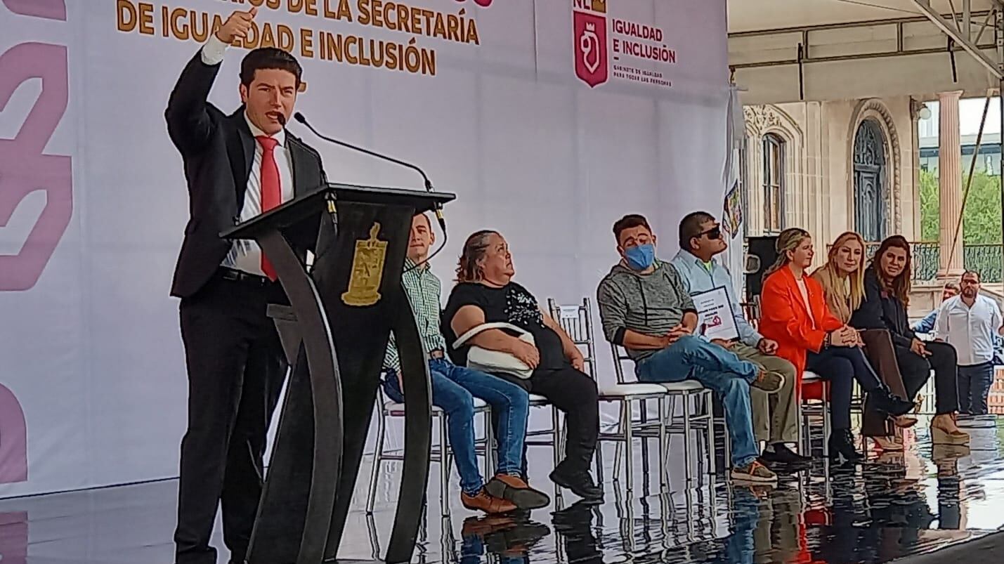 El gobernador encabezó el evento Entrega de Apoyos a Beneficiarios de la Secretaría de Igualdad e Inclusión.