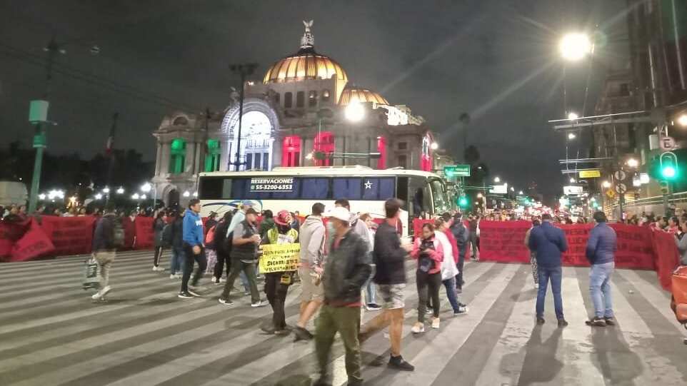 Los normalistas exigen que no se privaticen los planteles. (Twitter)