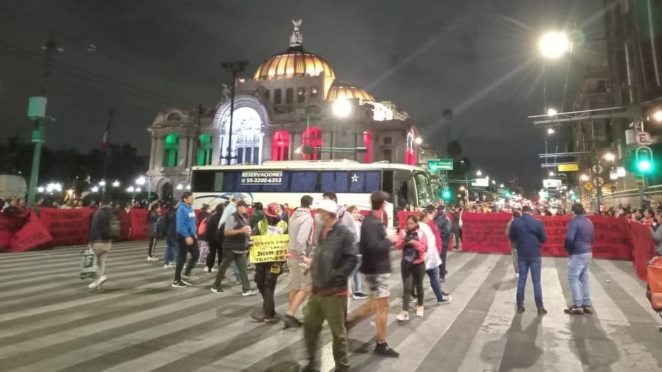 Los normalistas exigen que no se privaticen los planteles. (Twitter)