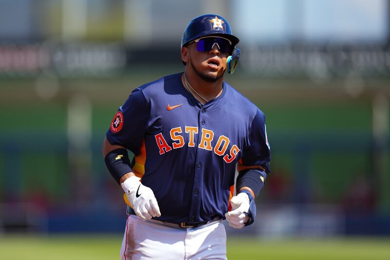 MLB