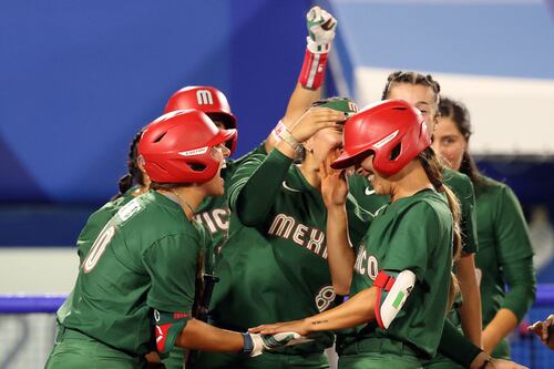 Novena mexicana de softbol logra histórico triunfo; mantiene esperanza de medalla
