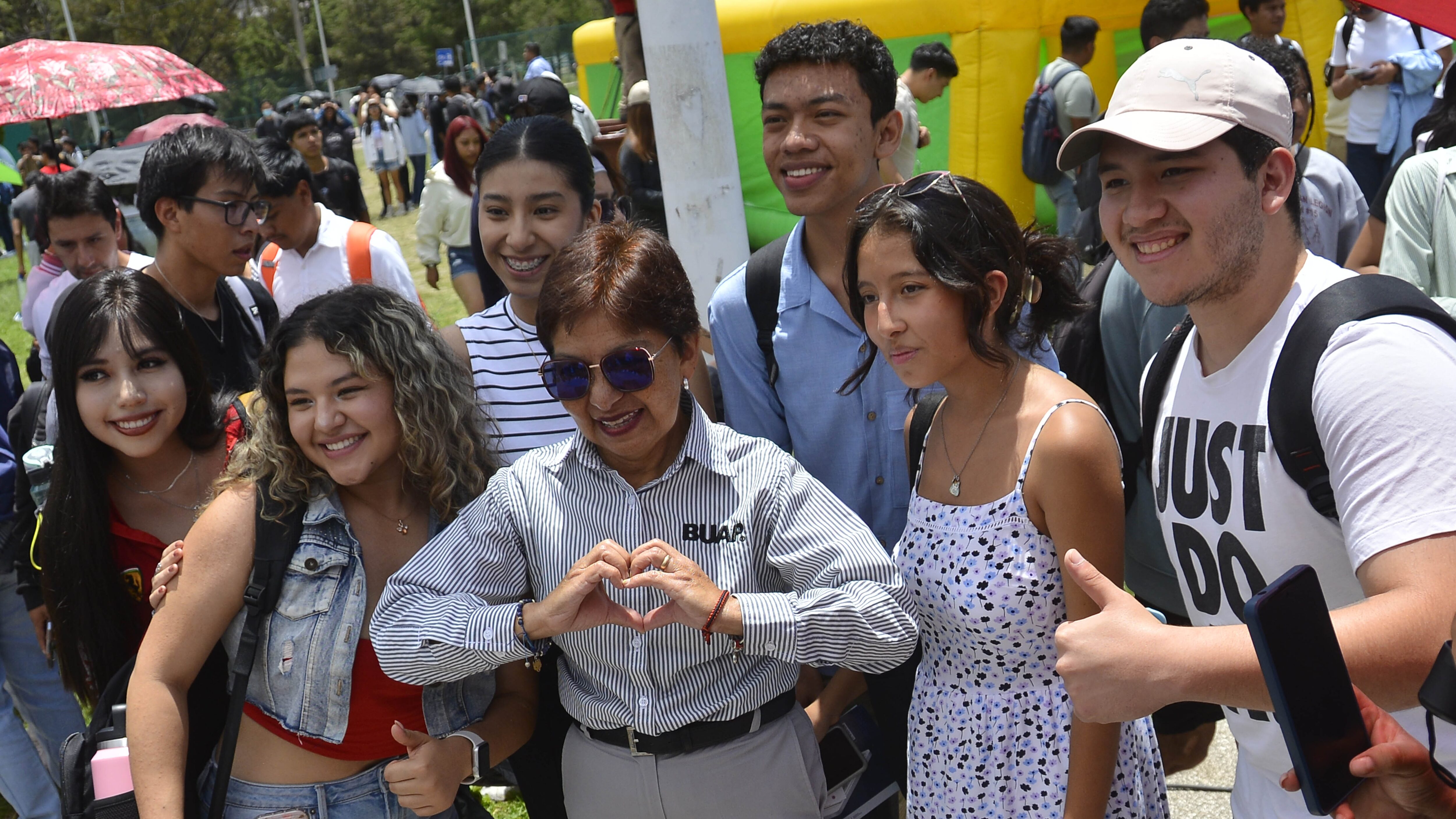 María Lilia Cedillo Ramírez da bienvenida a alumnos de nuevo ingreso