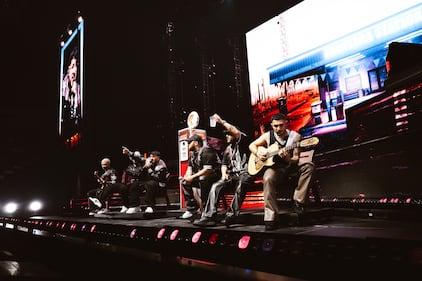 Las Vegas fue testigo de la primera presentación de la agrupación que se embarcará por un tour para promocionar su último lanzamiento discográfico, por lo cual recorrerán las principales ciudades de Estados Unidos y México, dejando en claro su poder en la industria dentro del regional mexicano.