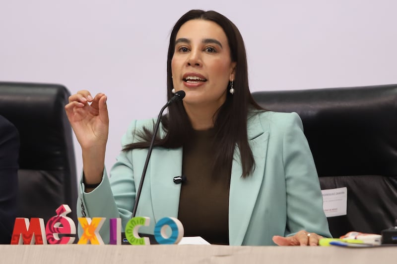 La secretaria de Turismo Federal del Gobierno de México, Josefina Rodríguez Zamora, detalla cómo el país diversifica mercados, impulsa el turismo comunitario y apuesta por la innovación digital