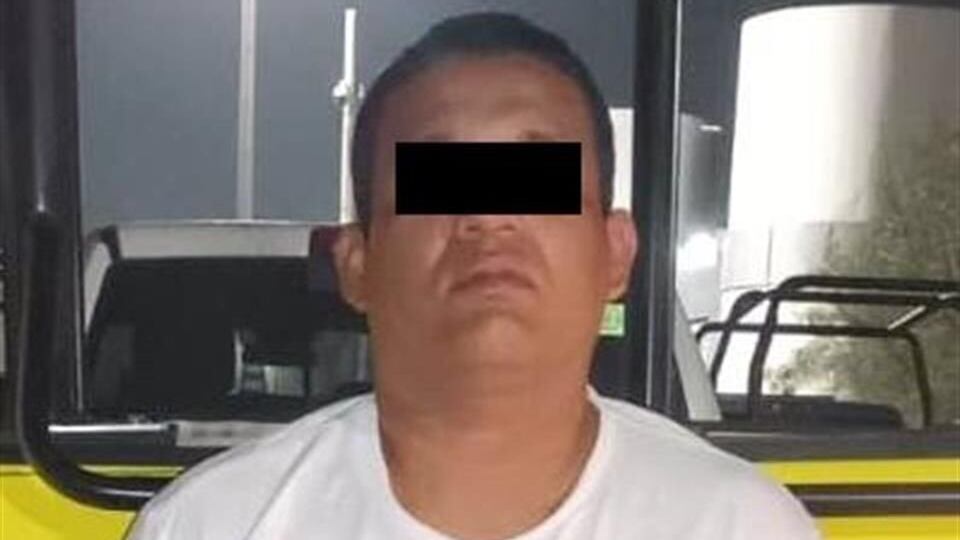 Exnovio golpea y muerde a mujer por negarse ser acompañada a su casa en Monterrey
