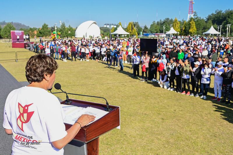 Delfina Gómez encabeza Clase Nacional de Boxeo en Edomex con más de 50 mil participantes