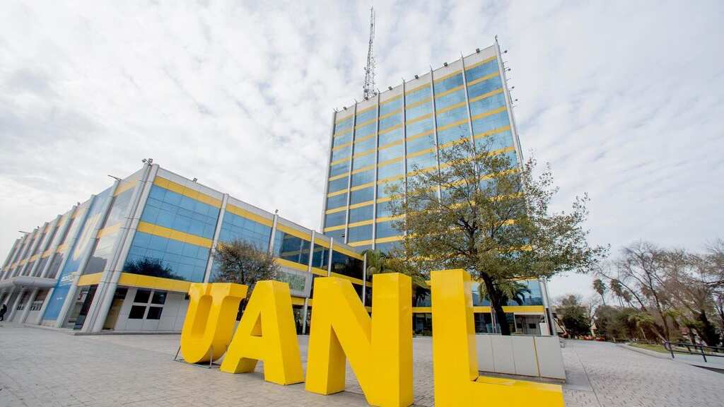 El cargo de rector de la UANL dura tres años