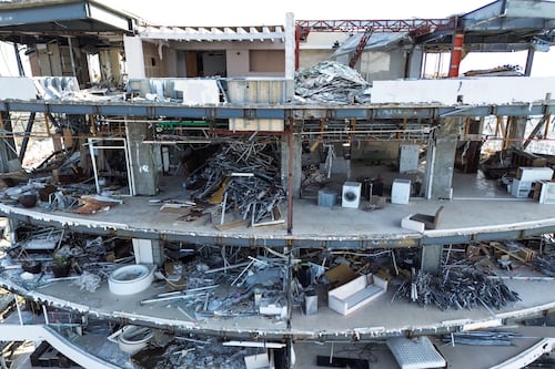 Daños por el devastador huracán Otis alcanzan 40 mil mdp, revela AMIS