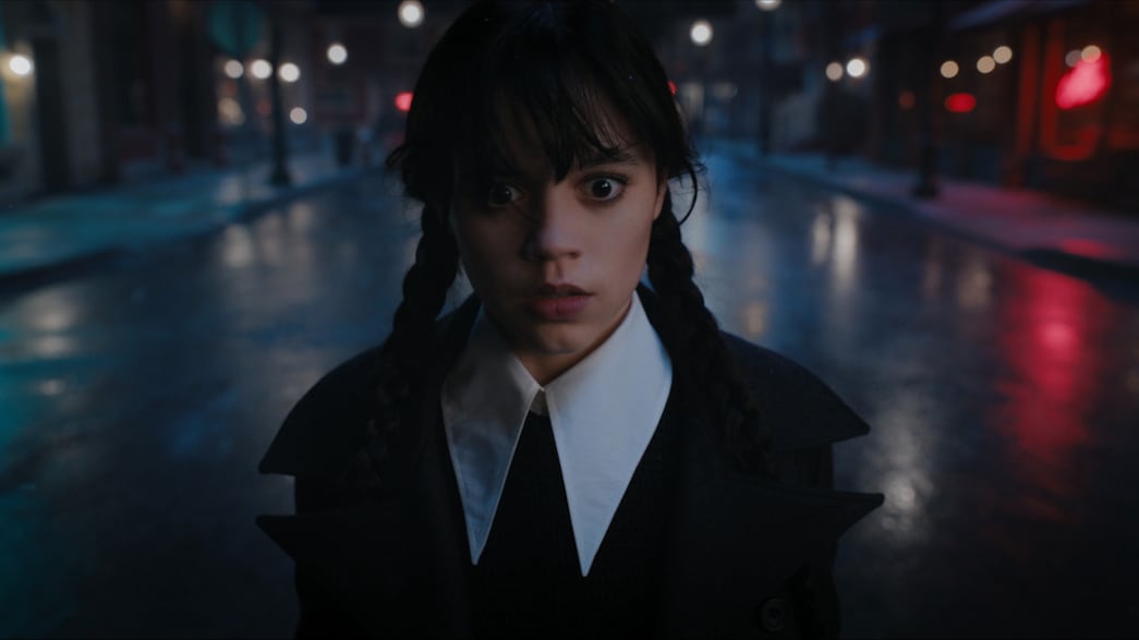 Jenna Ortega da vida a Merlina Addams en la serie de Netflix