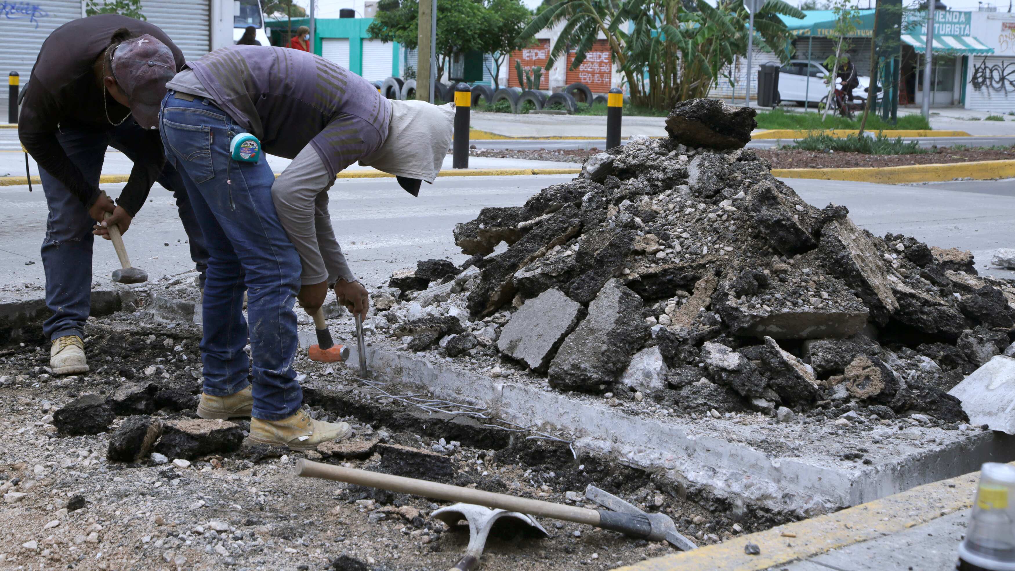 Sin pavimentar, mil 700 calles en la capital poblana