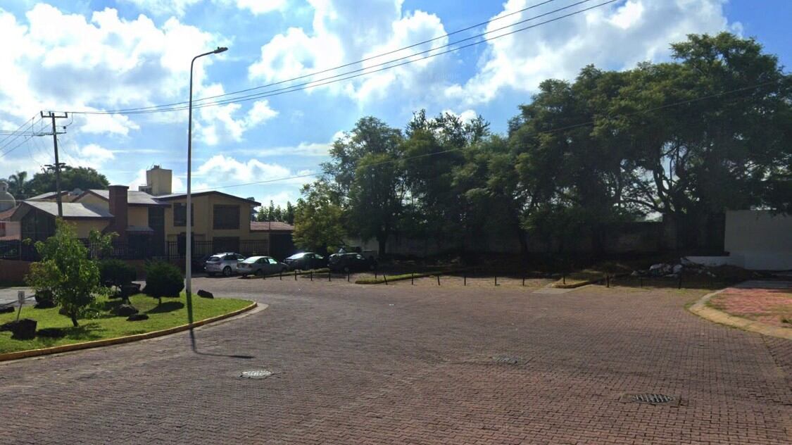 La avenida Prolongación Mariano Otero quedó fragmentada por fraccionamientos como San José del Tajo, Bugambilias y El Palomar.