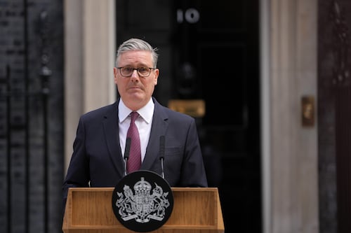 Keir Starmer renuncia al cargo de primer ministro del Reino Unido