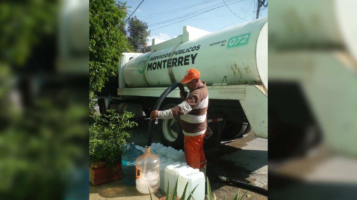 La línea telefónica 072 está disponible para solicitar el servicio de pipa en áreas donde se necesite el agua.
