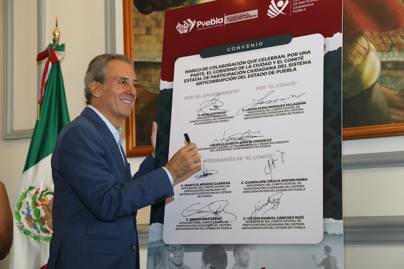 Firma Pepe Chedraui Convenio de Colaboración con Comité Estatal de Participación Ciudadana