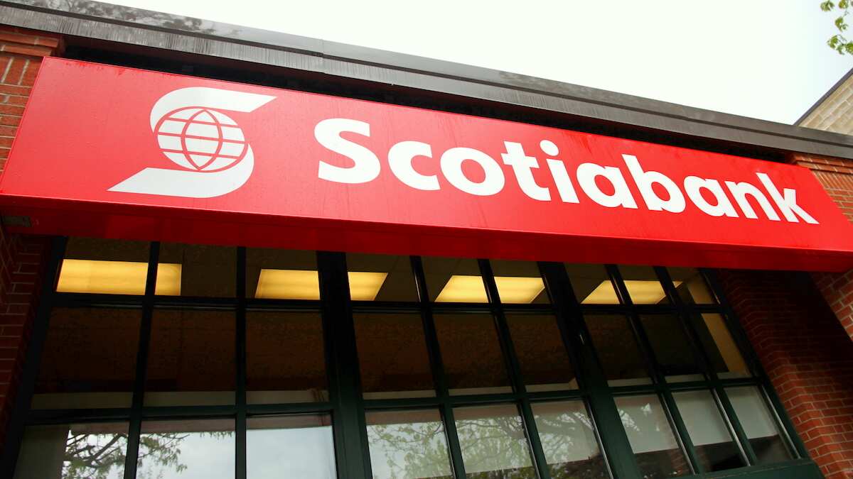 El banco atraviesa por una compleja situación económica y cambios en los hábitos de los clientes. (Dreamstime)