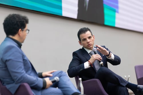 Llama Miguel Ángel Flores a Waldo Fernández a entrarle al tema del Paquete presupuestal