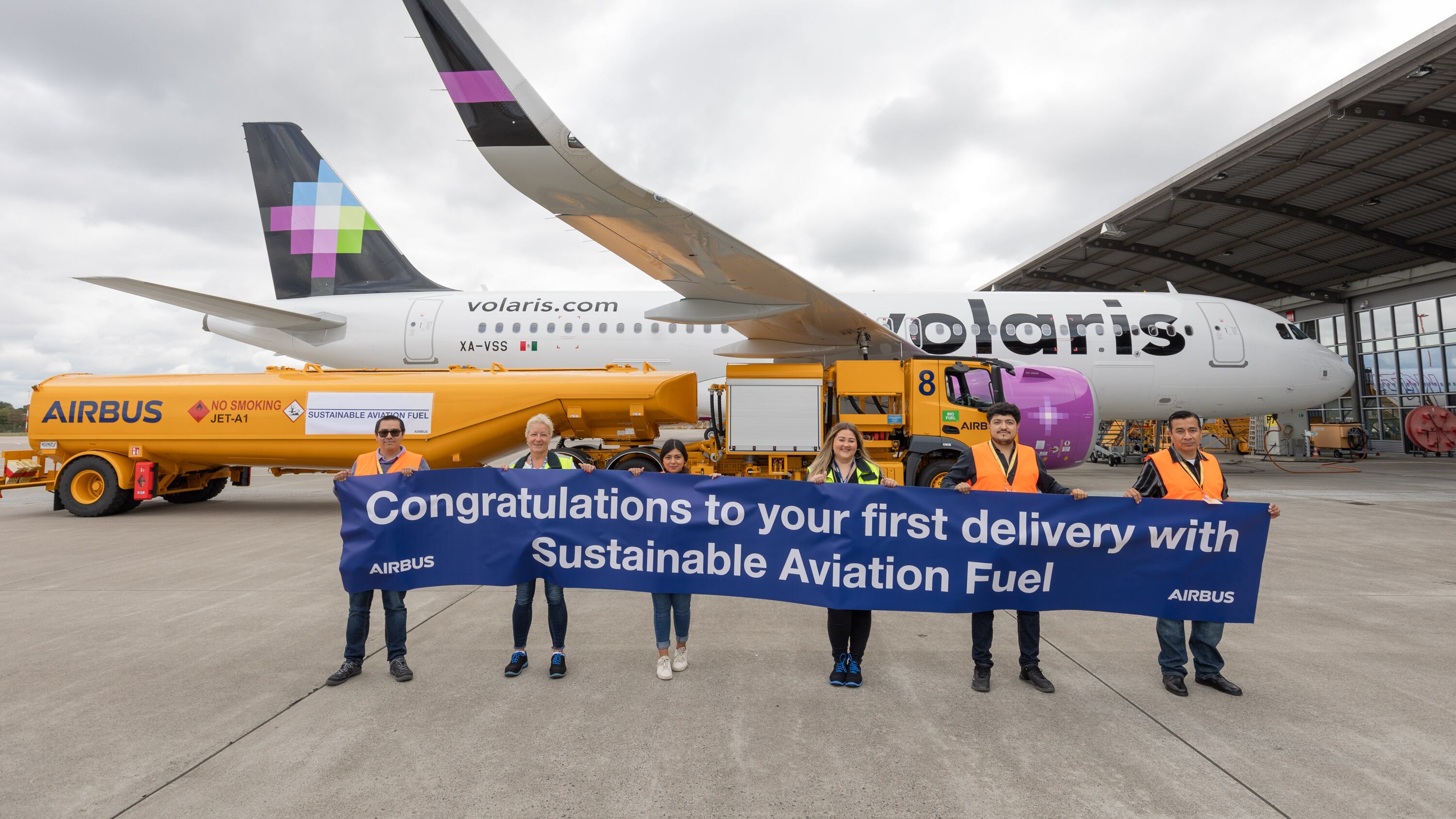 Volaris realiza primer vuelo con combustible de aviación sustentable