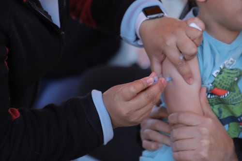 Aplica Salud más de 33 mil vacunas en Nuevo León el fin de semana