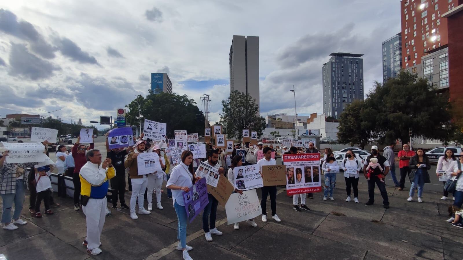 La glorieta de los Niños Héroes fue el punto de reunión para marchar a Palacio de Gobierno.