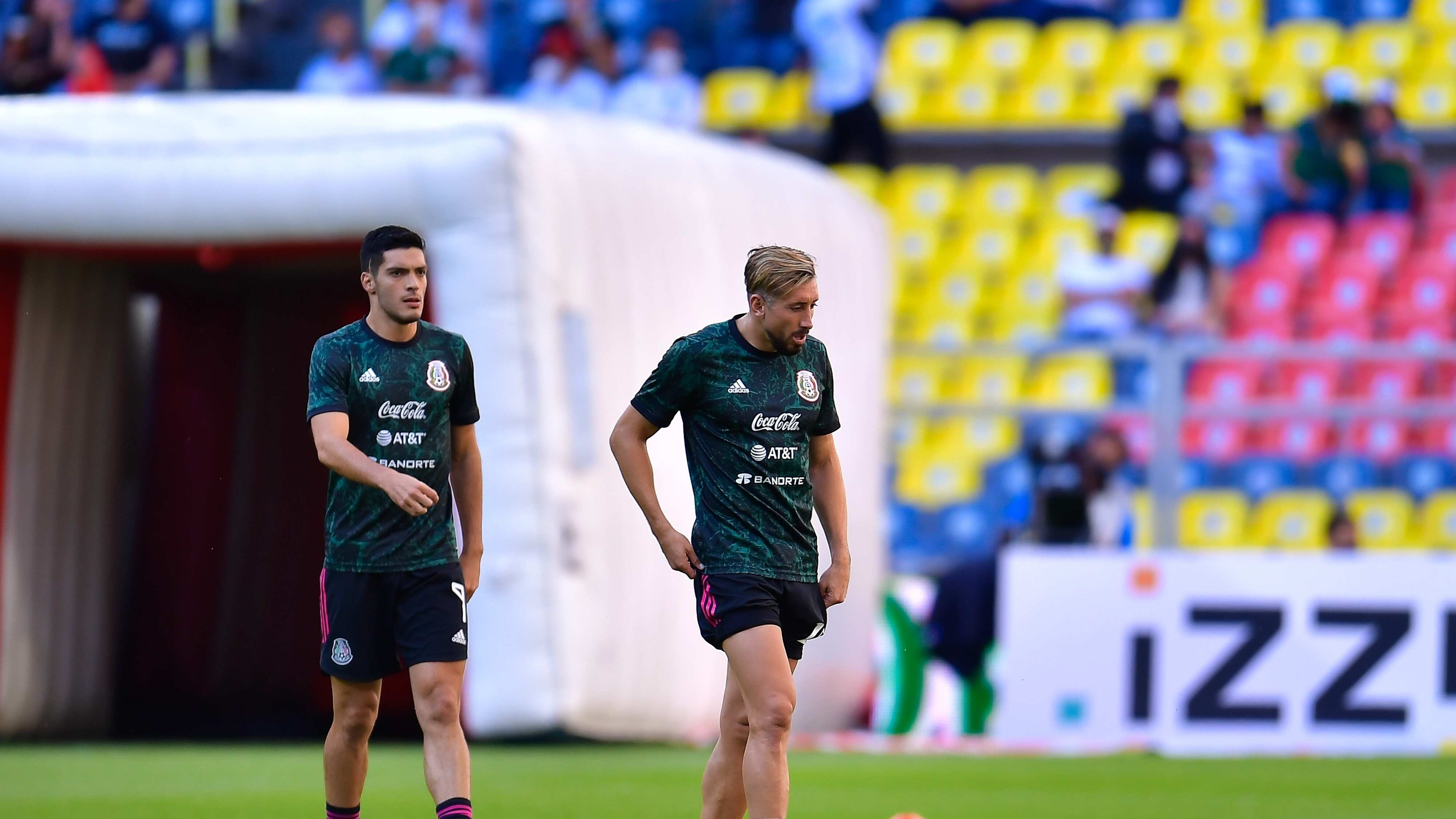 Raúl Jiménez y Héctor Herrera fueron convocados para los duelos de fecha FIFA contra Australia y Uzbekistán.