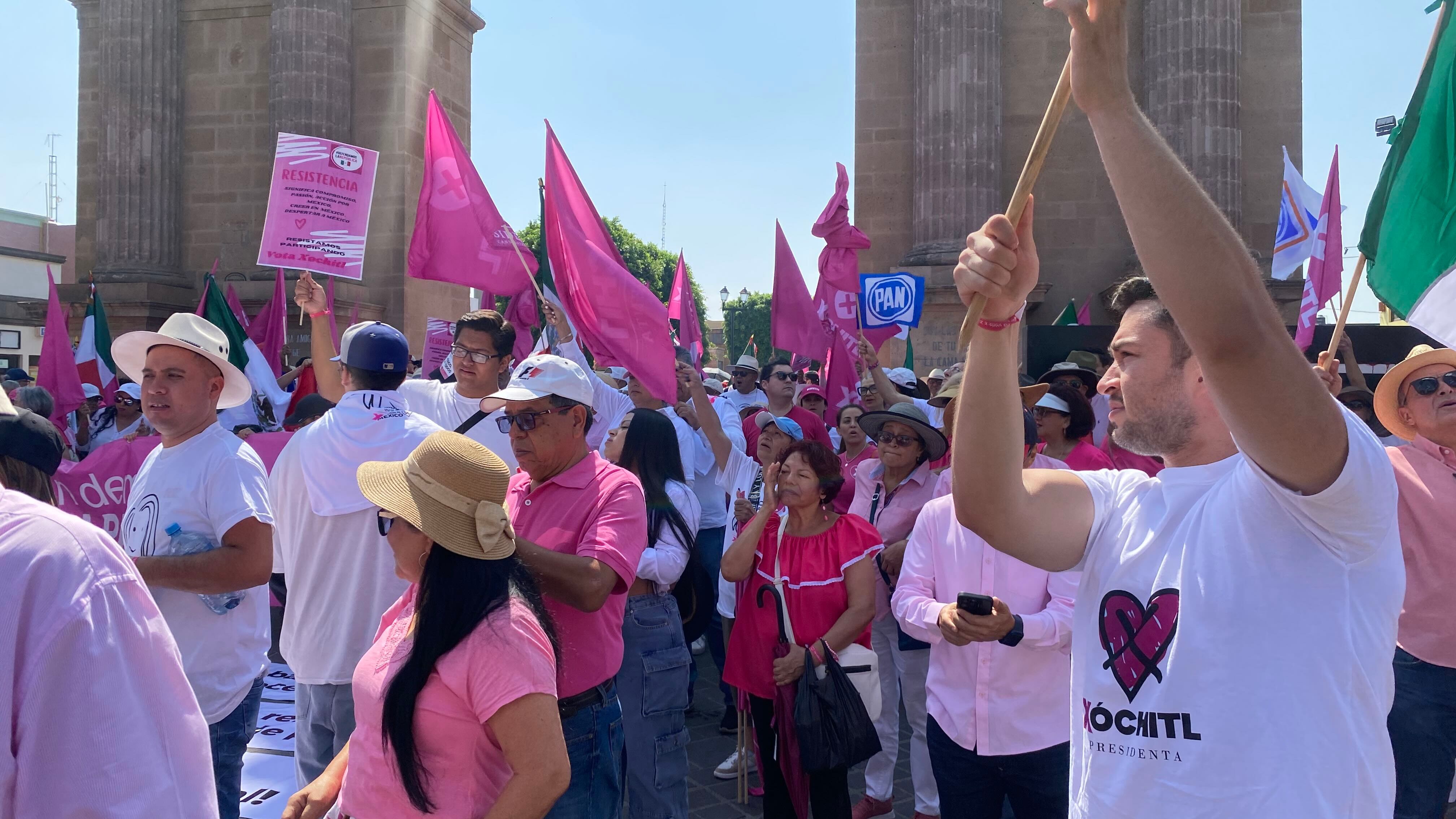 Participaron alrededor de mil 500 personas.