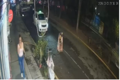 ¿Por qué policías empujaron un taxi con cadáveres de Azcapotzalco a Naucalpan? Esto sabemos