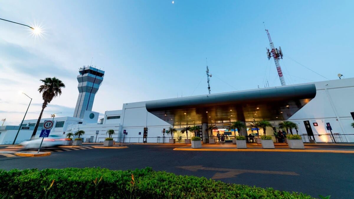 Contemplan inversión de 880 mdp para renovar acceso al AIQ