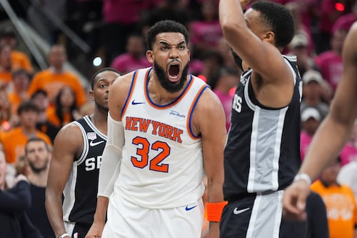 New York Knicks supera a San Antonio Spurs en el inicio de la final de la NBA
