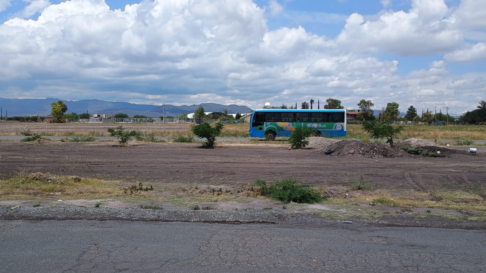 Analizan predios para paradero de Qrobús cerca del tren