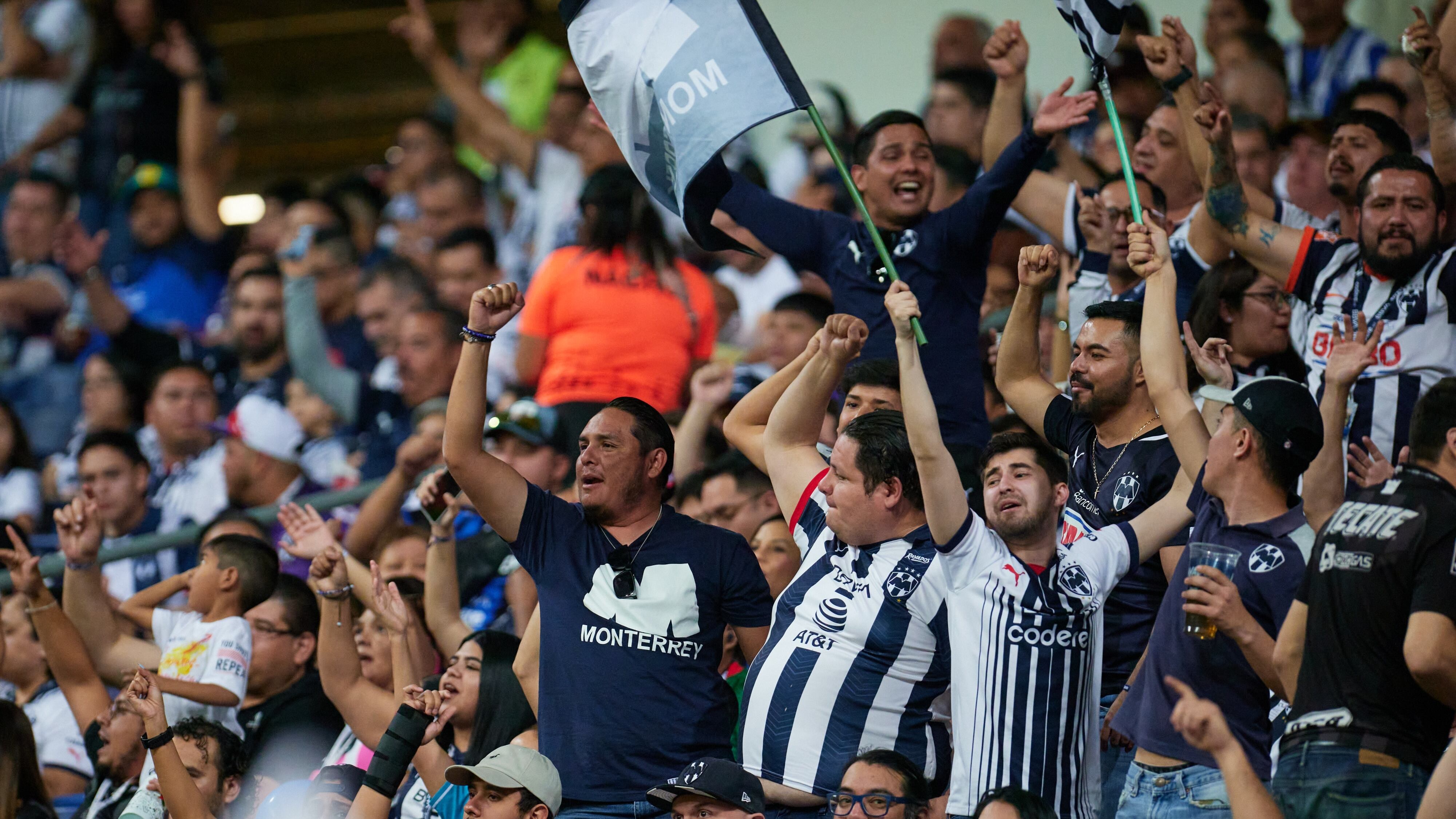La Femexfut multó a Rayados por el comportamiento de su afición en el duelo contra Juárez.