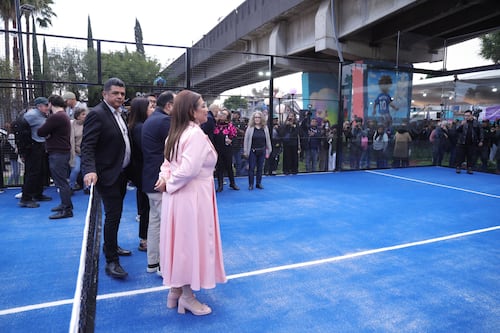 Clara Brugada presenta primera cancha de pádel gratuita en CDMX ¿dónde está?