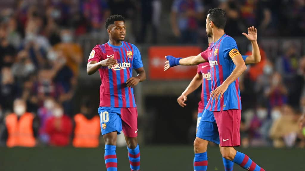 Después sufrir dos dolorosas derrotas, en Liga y Champions, el Barcelona retomó el camino de la victoria al imponerse sobre el Valencia en la Fecha 9 de la Liga española