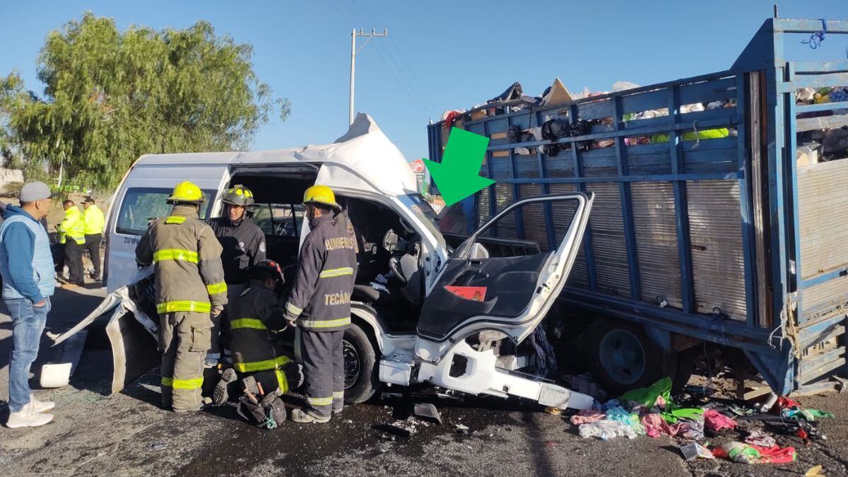 Video Tecámac: Choque entre combi y camioneta deja varios muertos en Paseo Bicentenario